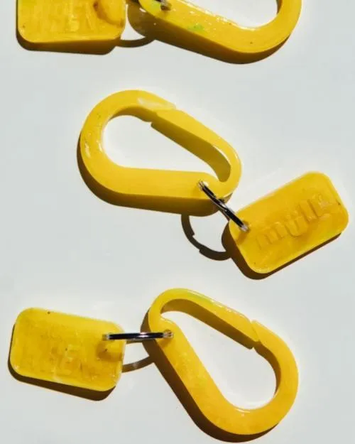 001 Carabiner - Marmite