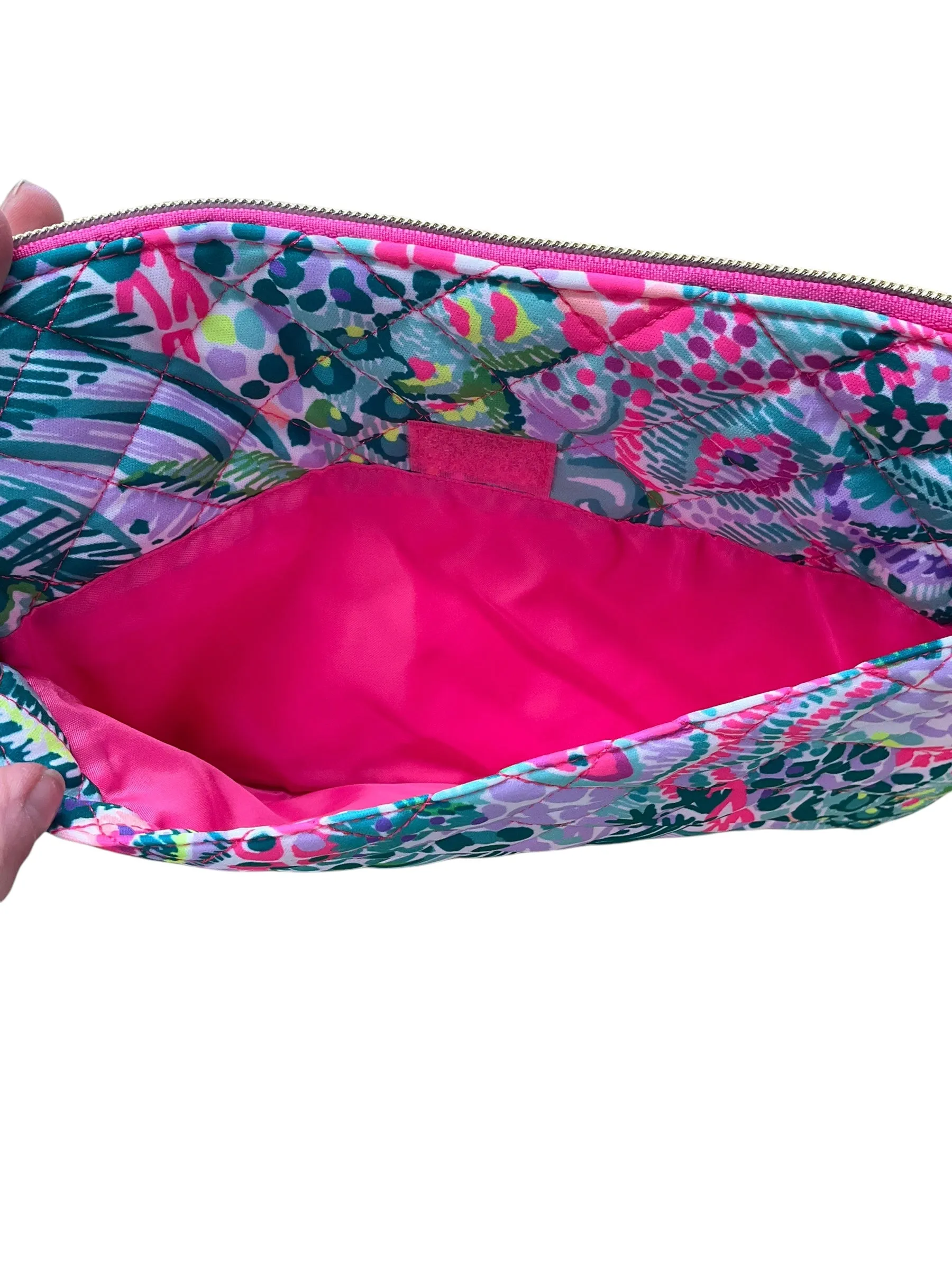 Makeup Bag Designer By Lilly Pulitzer, Size: Medium