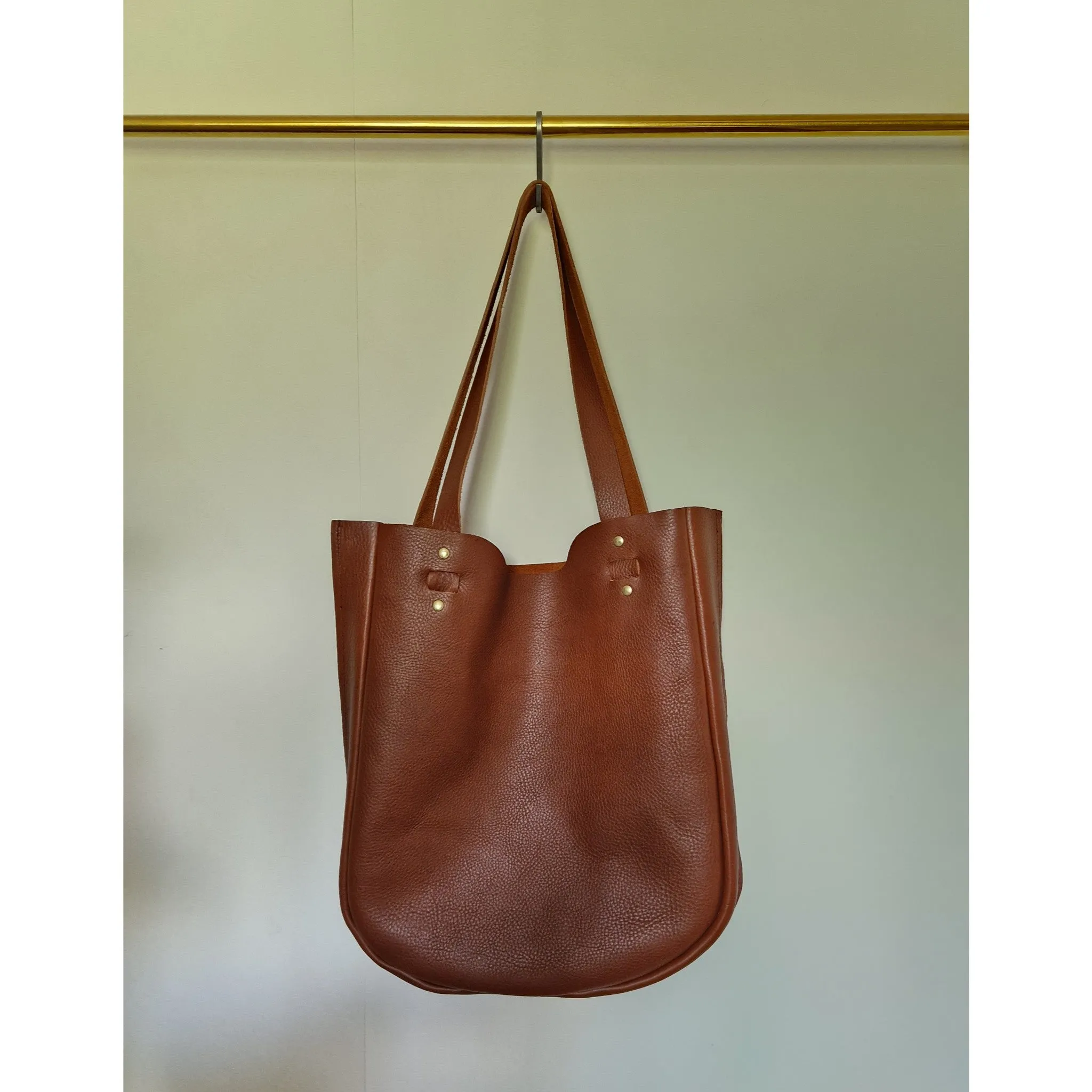 NEW DESIGN: CHANTRY TOTE BAG in Chestnut Brown